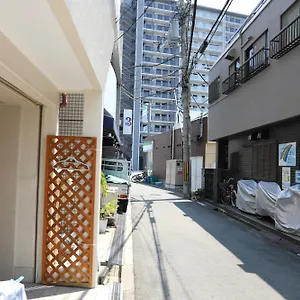 一棟丸ごと・yoursとなり アパート